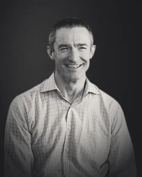 Portrait of Jeff Hinck.